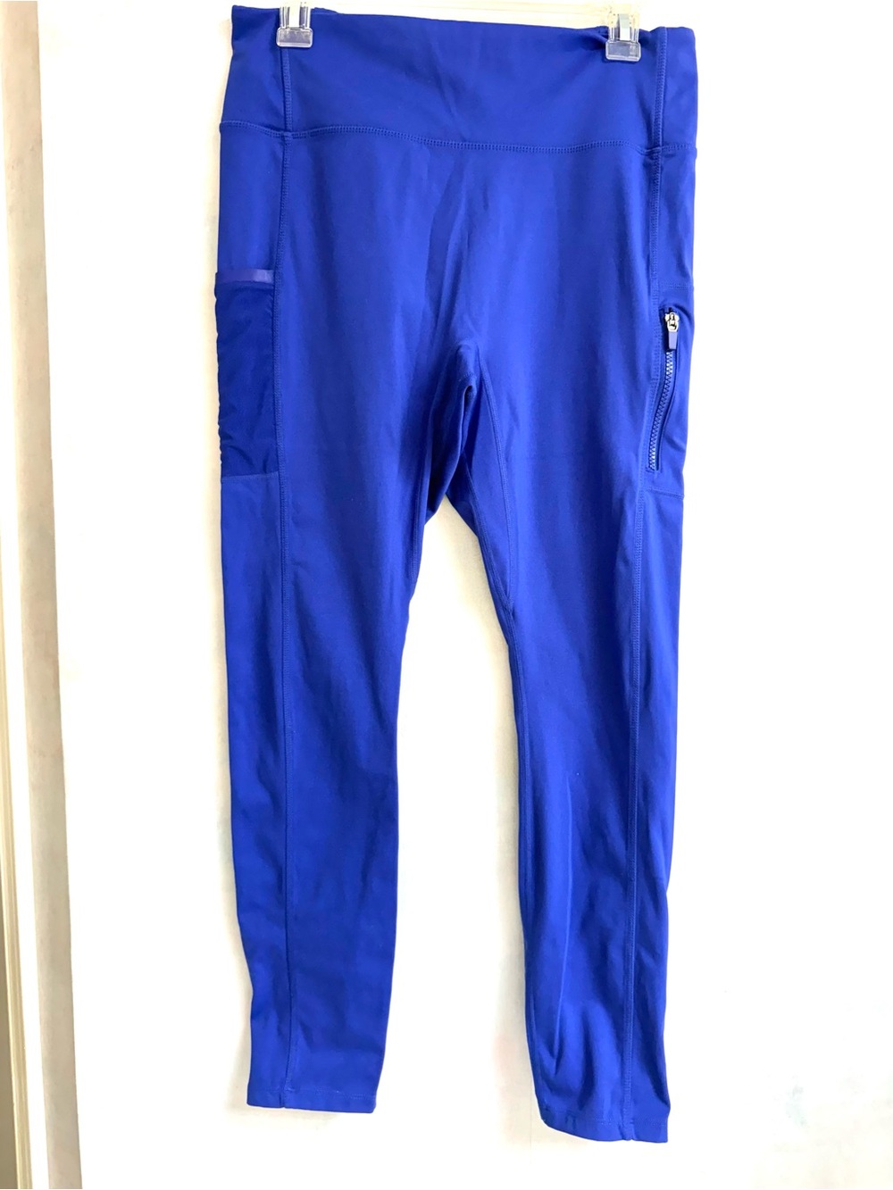 Fabletics Motion 365 Pants - Phone Side Pocket! Great Alternative to Scrubs
